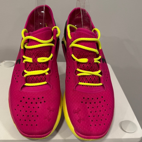Under Armour Neon Pink and Yellow Sneakers Women’s SZ 9 - Picture 4 of 8